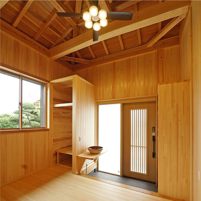 人と自然に優しい天然木の家